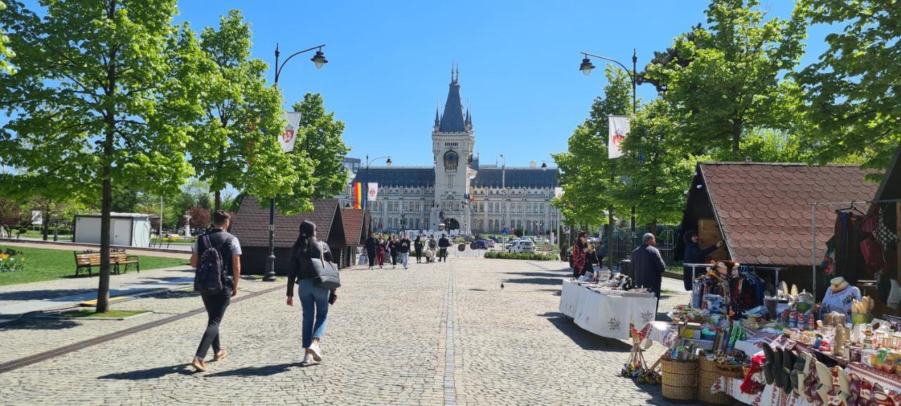 Genesis - Iasi City Center エクステリア 写真